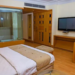 Hotel The Luxotic, Delhi (National Capital Territory of India)