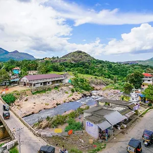 Hotel Oyo Preferred 15647 River View Munnar