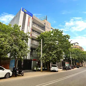 Hotel Fabhotel Roseman - Pitampura, Delhi (National Capital Territory of India)